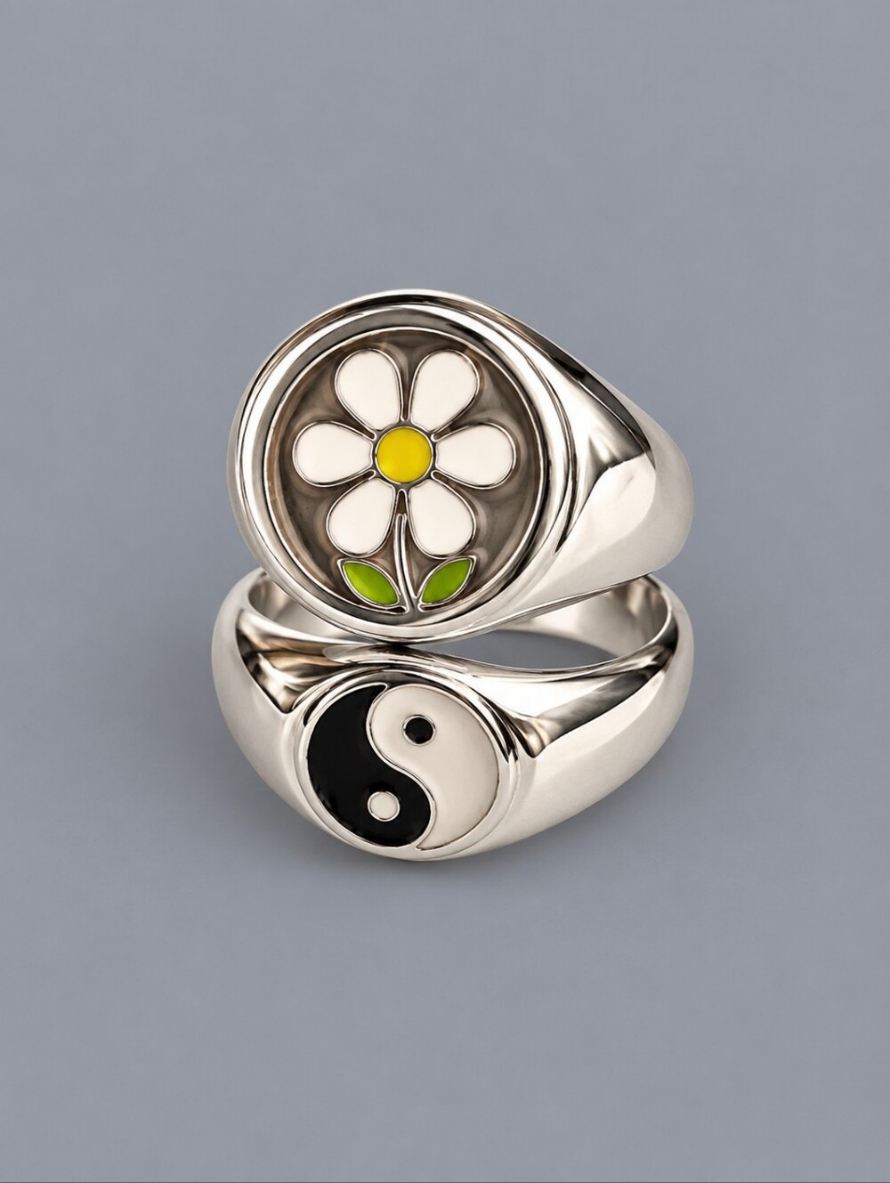 3/$30 VTG FOREVER 21 Daisy Yin Yang Rings Size 8